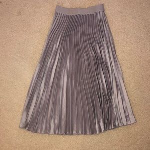 H&M Accordion Ruffle Pleat Midi Skirt